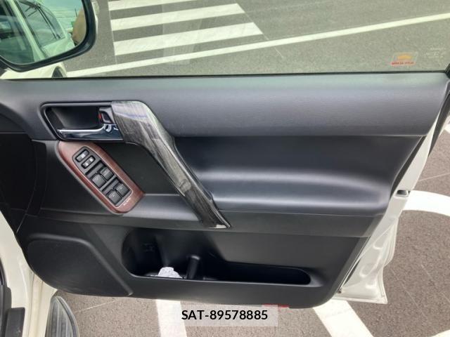 Toyota LAND CRUISER PRADO 2013-10 7392599-10