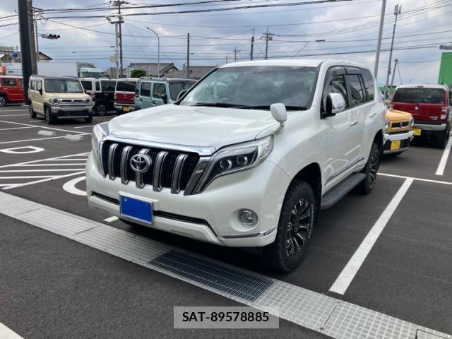 Toyota LAND CRUISER PRADO 2013-10 7392599-1