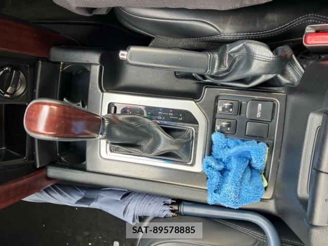 Toyota LAND CRUISER PRADO 2013-10 7392599-23
