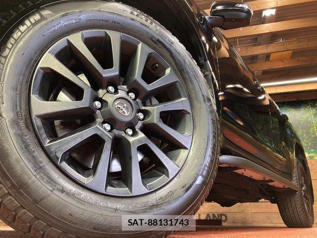 Toyota LAND CRUISER PRADO 2022-10 7392577-12
