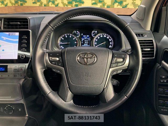 Toyota LAND CRUISER PRADO 2022-10 7392577-7
