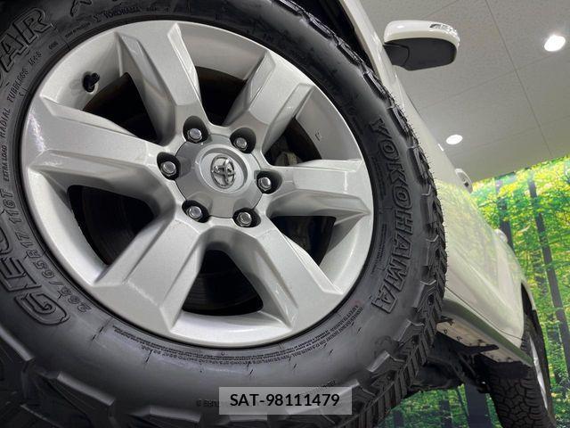 Toyota LAND CRUISER PRADO 2017-05 7392597-12