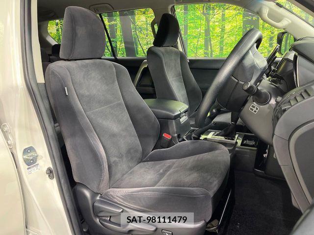 Toyota LAND CRUISER PRADO 2017-05 7392597-7