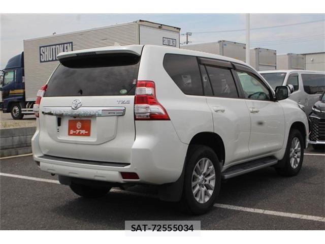 Toyota LAND CRUISER PRADO 2016-07 7392588-13