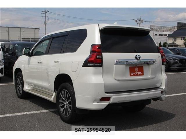 Toyota LAND CRUISER PRADO 2018-10 7392576-11