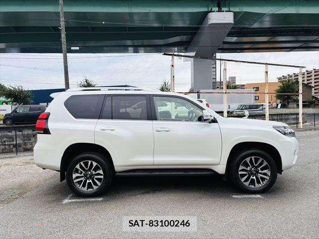 Toyota LAND CRUISER PRADO 2021-09 7392580-19