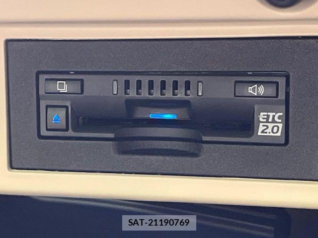 Toyota LAND CRUISER PRADO 2023-06 7392574-7
