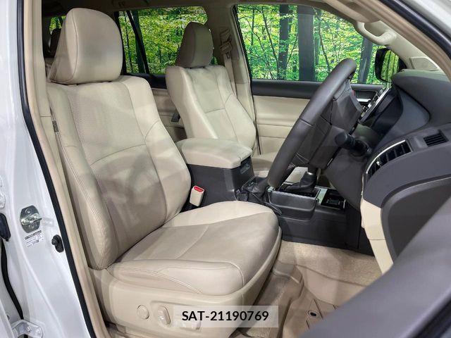 Toyota LAND CRUISER PRADO 2023-06 7392574-8