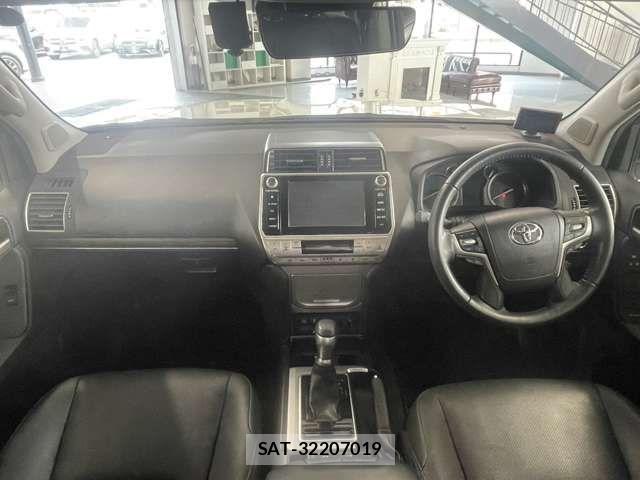 Toyota LAND CRUISER PRADO 2020-01 7392566-12