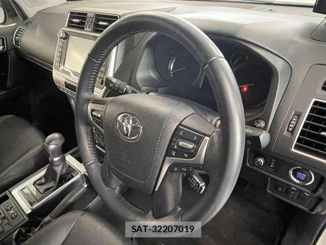 Toyota LAND CRUISER PRADO 2020-01 7392566-17
