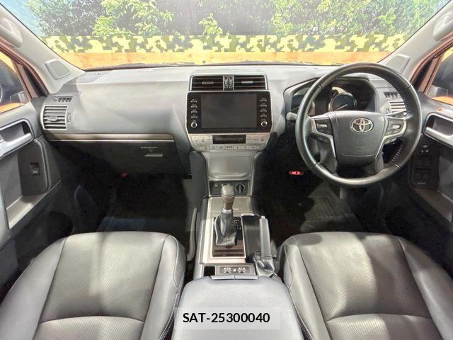 Toyota LAND CRUISER PRADO 2023-10 7392561-1