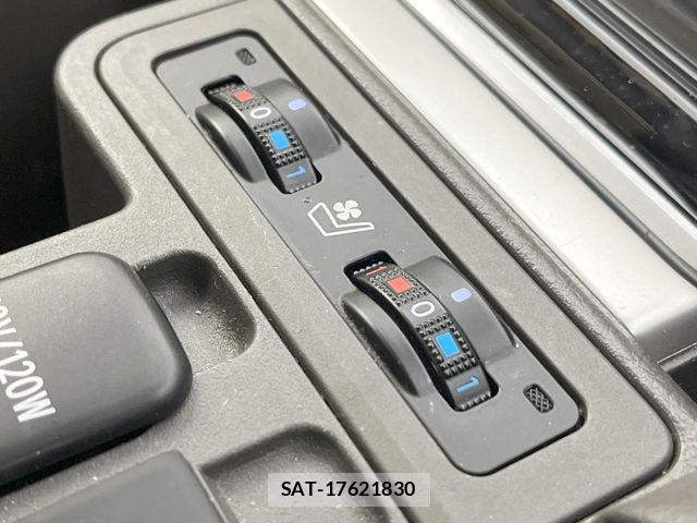 Toyota LAND CRUISER PRADO 2022-10 7455238-6