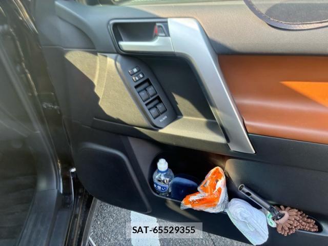 Toyota LAND CRUISER PRADO 2022-03 7455234-16