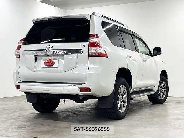 Toyota LAND CRUISER PRADO 2017-06 7455252-2