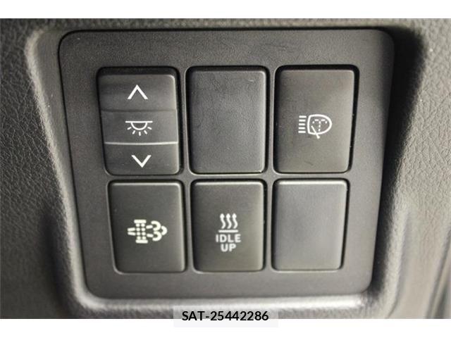 Toyota LAND CRUISER PRADO 2016-06 7455253-3