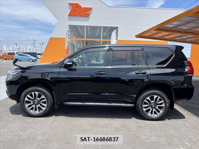 Toyota LAND CRUISER PRADO 2023-10 7455243-10