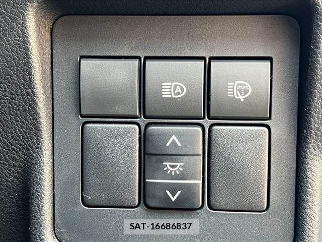 Toyota LAND CRUISER PRADO 2023-10 7455243-5
