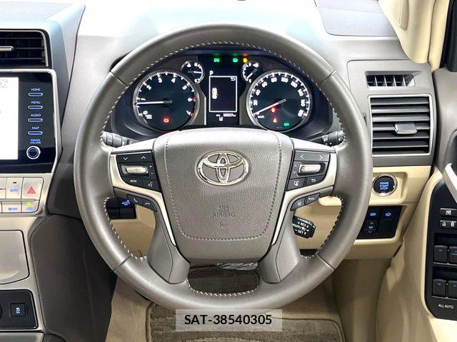 Toyota LAND CRUISER PRADO 2022-11 7455230-11