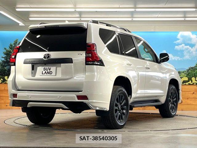 Toyota LAND CRUISER PRADO 2022-11 7455230-17