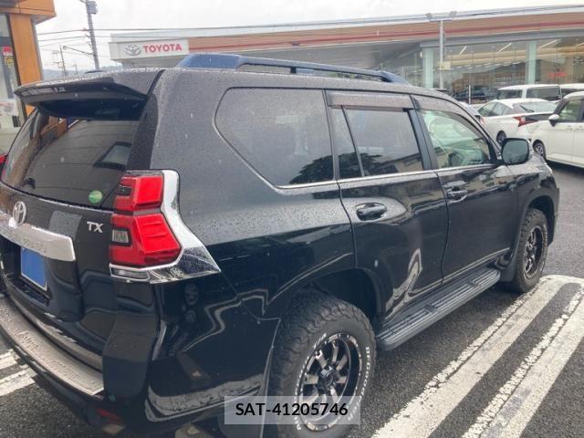 Toyota LAND CRUISER PRADO 2018-05 7455245-3