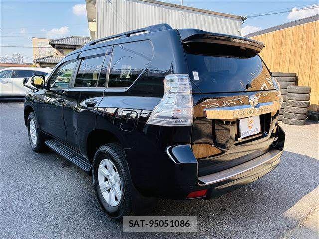 Toyota LAND CRUISER PRADO 2017-03 7455244-22