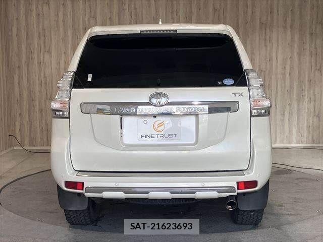 Toyota LAND CRUISER PRADO 2014-01 7455256-17