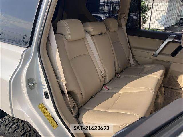 Toyota LAND CRUISER PRADO 2014-01 7455256-7