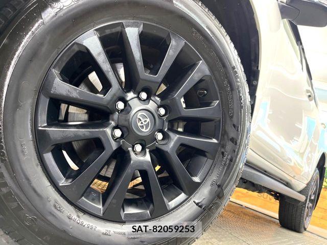 Toyota LAND CRUISER PRADO 2022-11 7455235-12