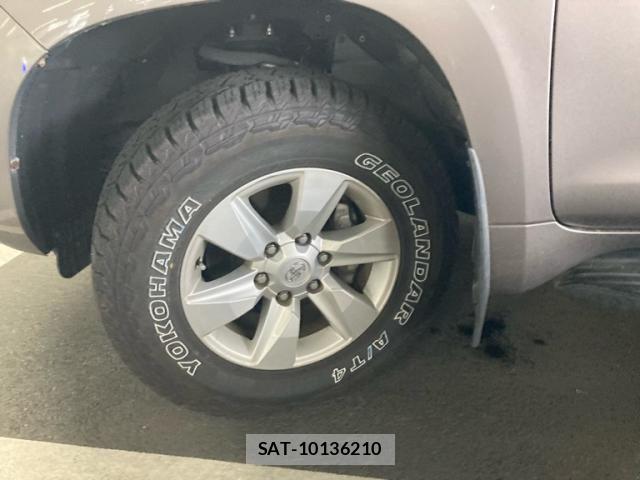 Toyota LAND CRUISER PRADO 2019-09 7455236-7