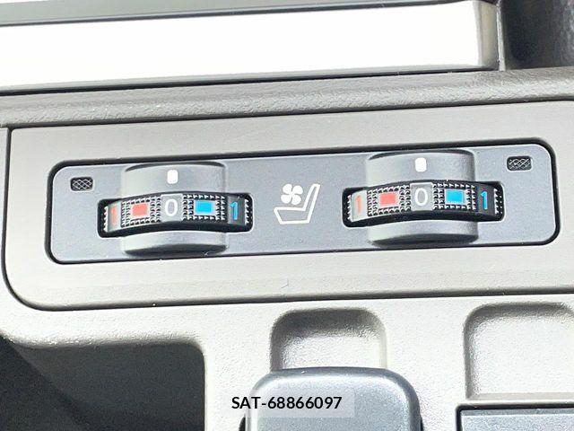 Toyota LAND CRUISER PRADO 2023-01 7455232-4