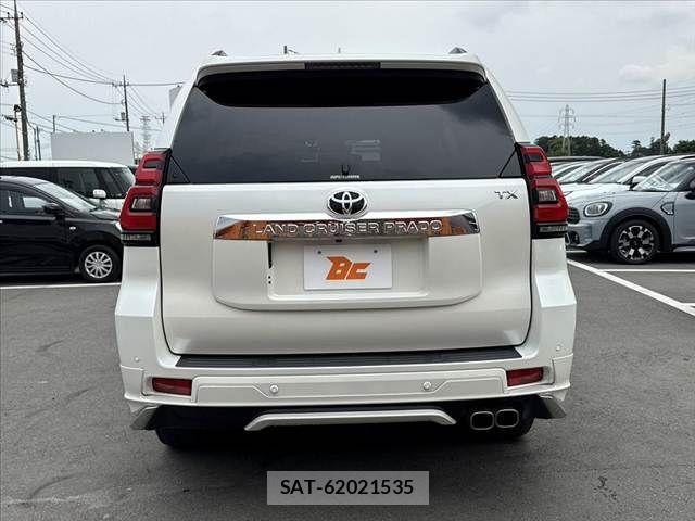 Toyota LAND CRUISER PRADO 2022-09 7455233-13