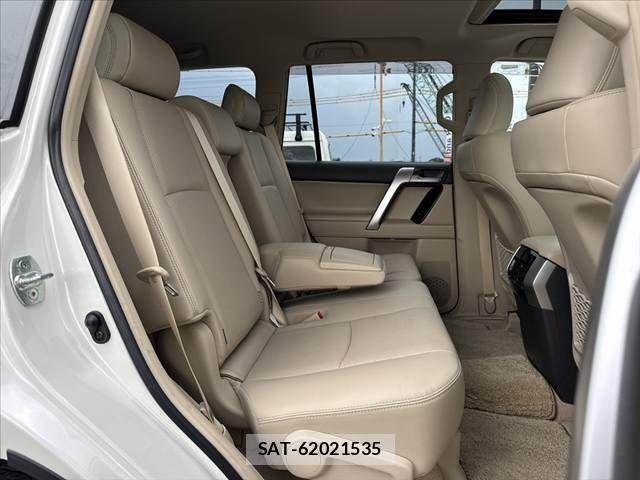 Toyota LAND CRUISER PRADO 2022-09 7455233-19