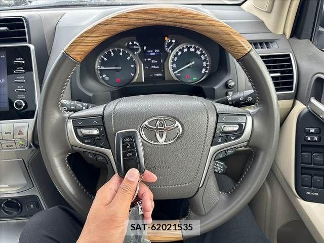 Toyota LAND CRUISER PRADO 2022-09 7455233-6