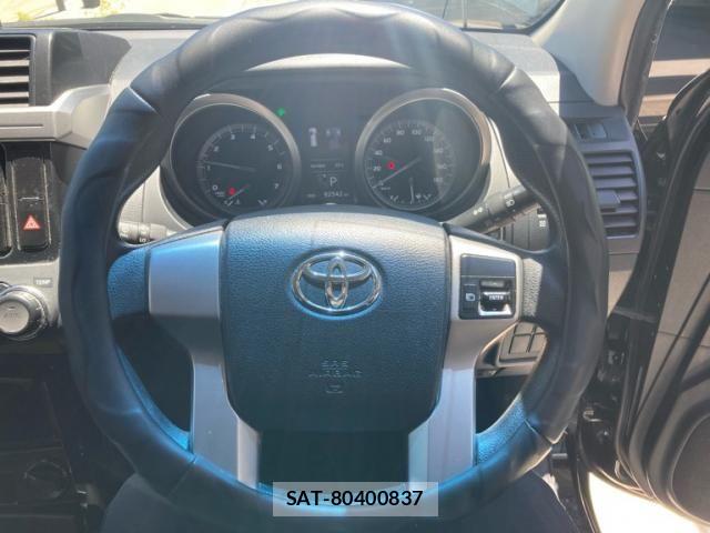 Toyota LAND CRUISER PRADO 2017-07 7455255-12