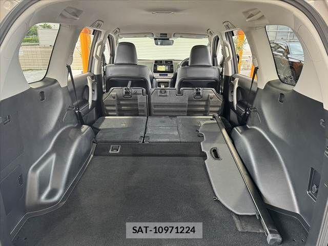 Toyota LAND CRUISER PRADO 2019-08 7501161-17