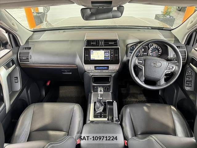Toyota LAND CRUISER PRADO 2019-08 7501161-1