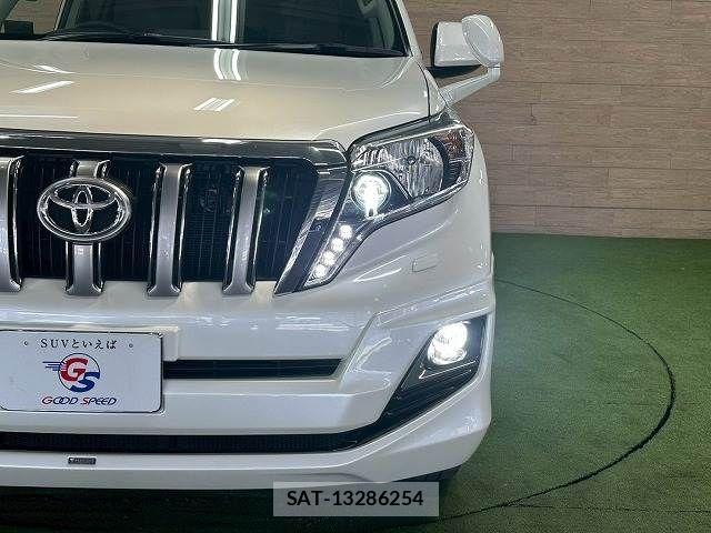 Toyota LAND CRUISER PRADO 2016-04 7501174-11