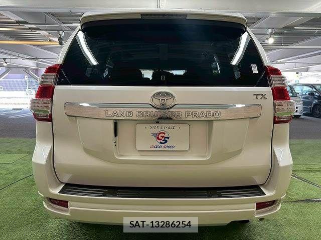 Toyota LAND CRUISER PRADO 2016-04 7501174-18