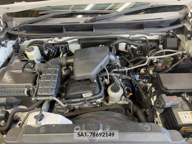Toyota LAND CRUISER PRADO 2015-04 7501184-17