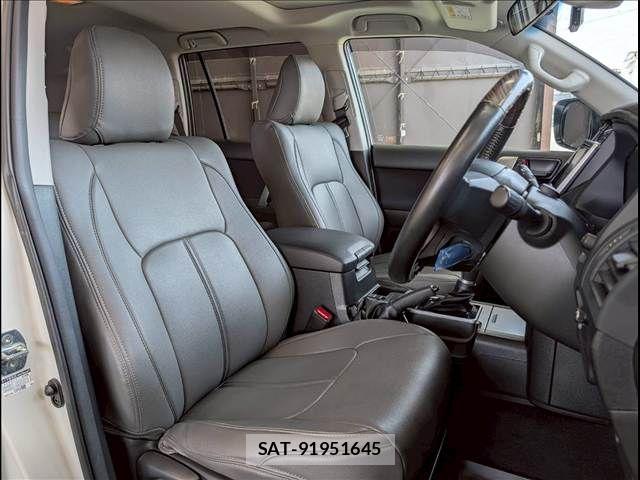 Toyota LAND CRUISER PRADO 2022-04 7501167-4
