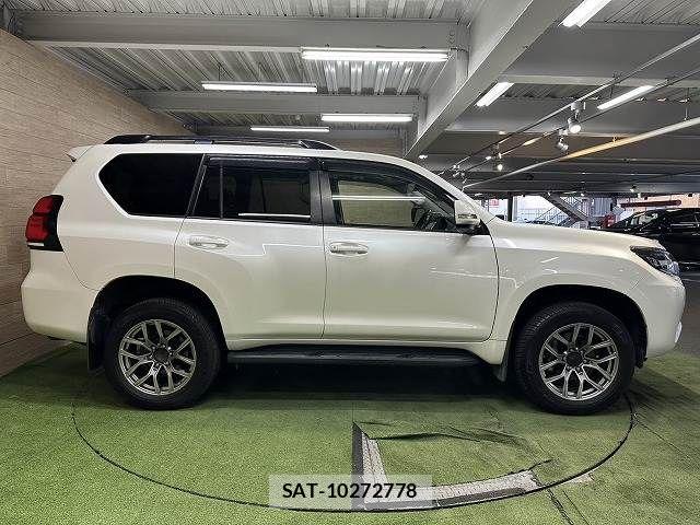 Toyota LAND CRUISER PRADO 2021-09 7501168-17
