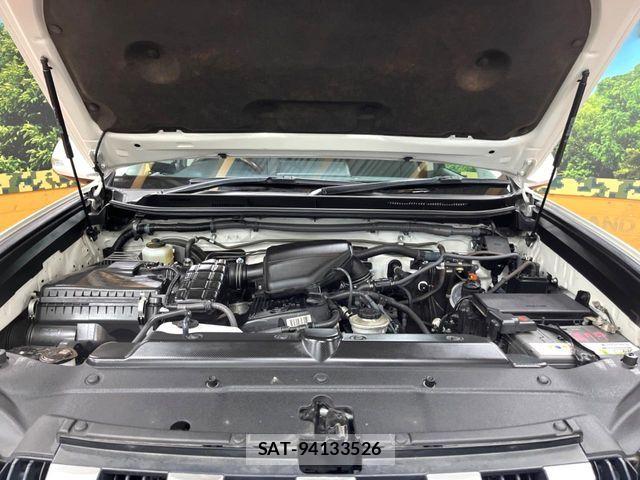 Toyota LAND CRUISER PRADO 2014-10 7501183-17