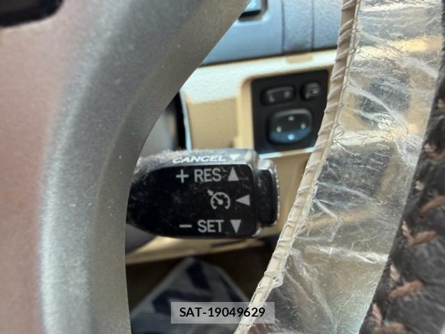 Toyota LAND CRUISER PRADO 2015-07 7501185-17