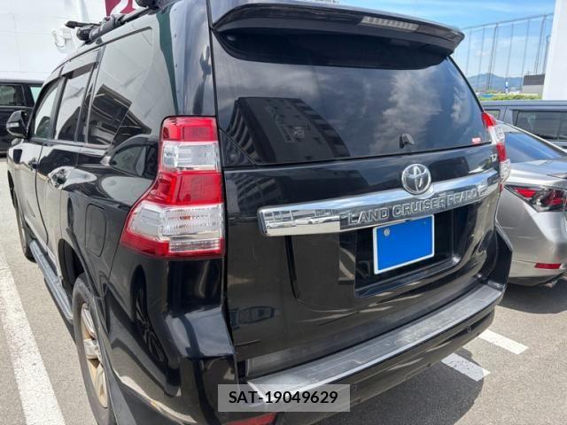 Toyota LAND CRUISER PRADO 2015-07 7501185-4