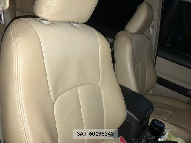 Toyota LAND CRUISER PRADO 2012-01 7501187-12