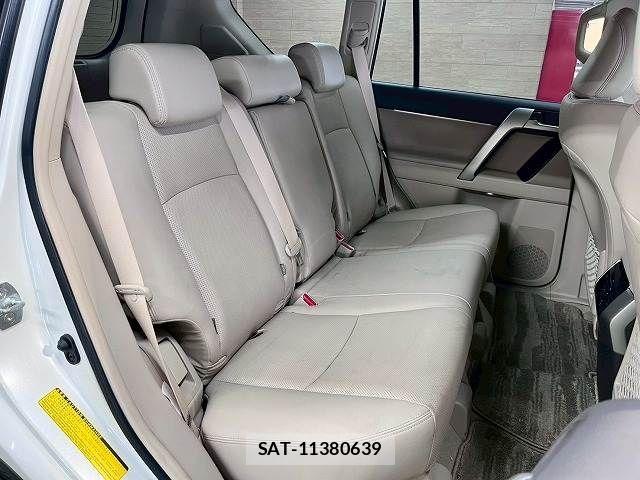 Toyota LAND CRUISER PRADO 2022-07 7501159-9