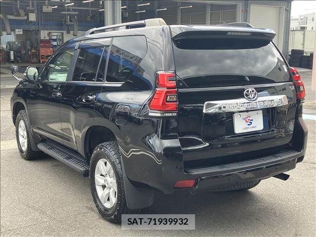 Toyota LAND CRUISER PRADO 2022-06 7501170-15