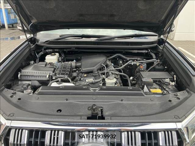 Toyota LAND CRUISER PRADO 2022-06 7501170-18