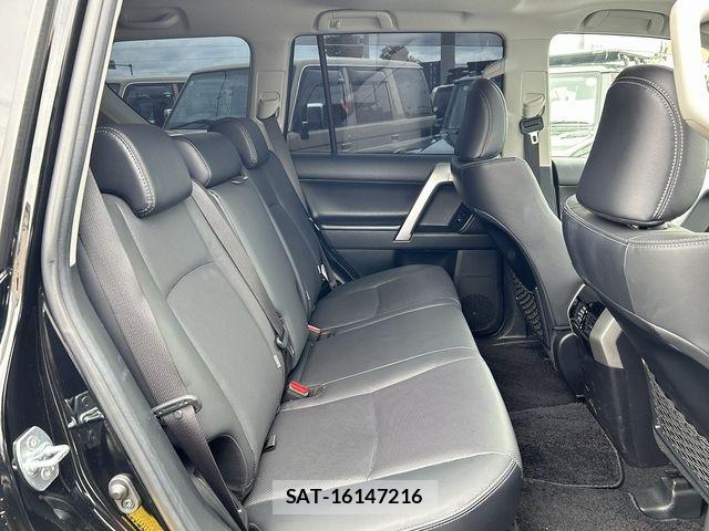Toyota LAND CRUISER PRADO 2023-07 7501166-7