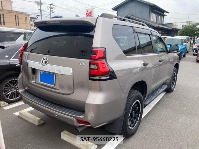 Toyota LAND CRUISER PRADO 2021-11 7501175-1